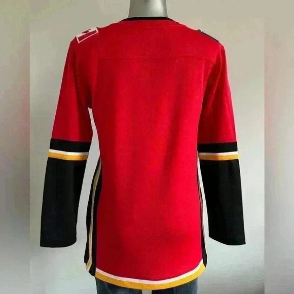 🆕Women | Calgary Flames Jersey - Picture 5 of 16